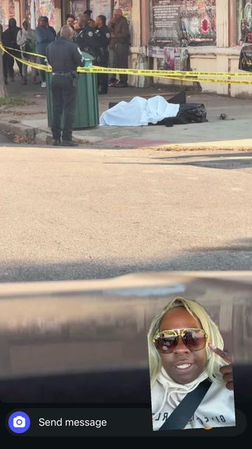 @newswithb