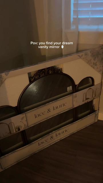 @✧∘* erika ⋆｡˚.