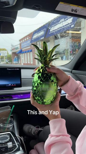 @piñaq