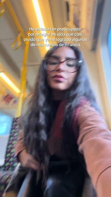 @MilaTakesLondon