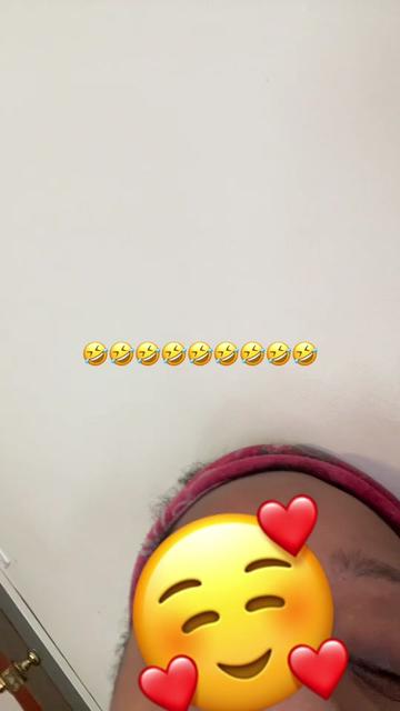 @Dee_nuggss