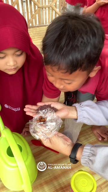 @Sekolah Al Amanah Bandung