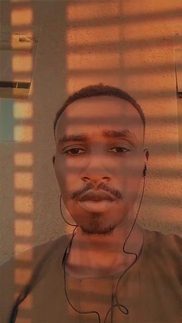 @LOVY MASHAIRI المنصور