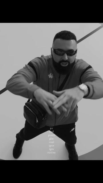 @𝓪𝓶𝓸𝓻