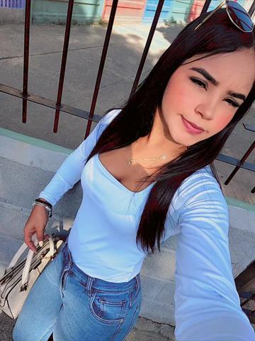 @Génesis Alexandra🩷✨️