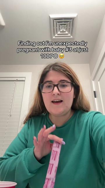 @👆