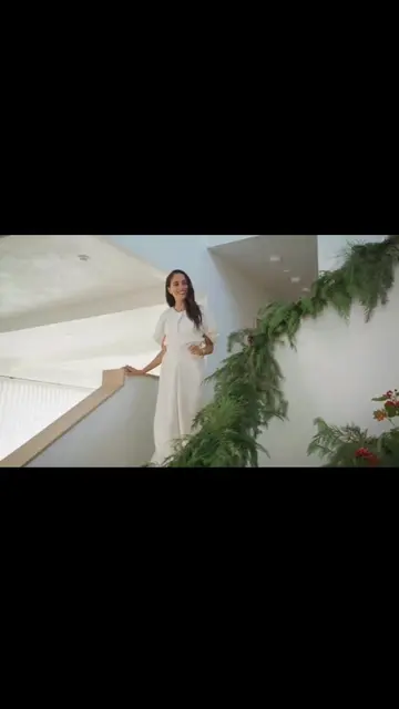 @HELLO! Canada Magazine