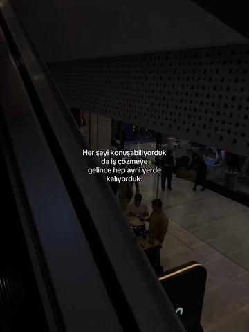 @𝓜.