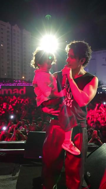 @Ali Zafar