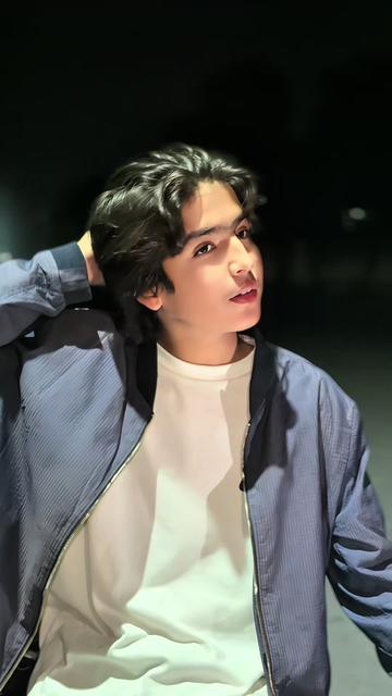@𝙈𝙖𝙣𝙞🦇