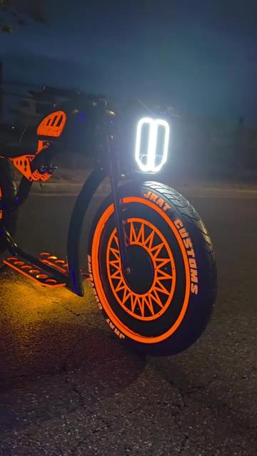 @Jrat Custom E-Bikes
