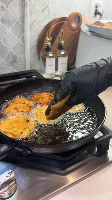 @Halfadozenfoodies