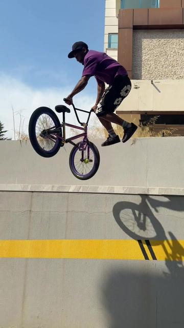 @00Anthony Lara bmx00