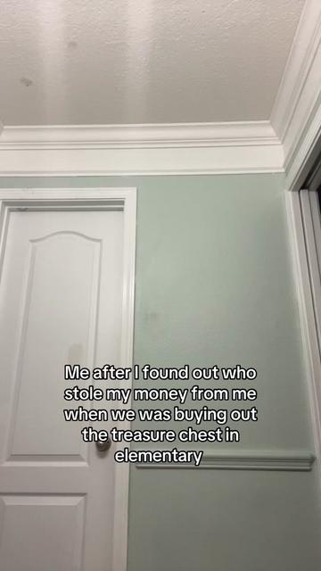 @Kj._.