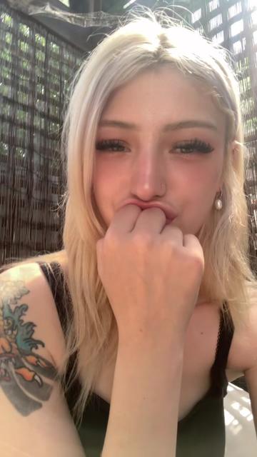 @Blondie ♡