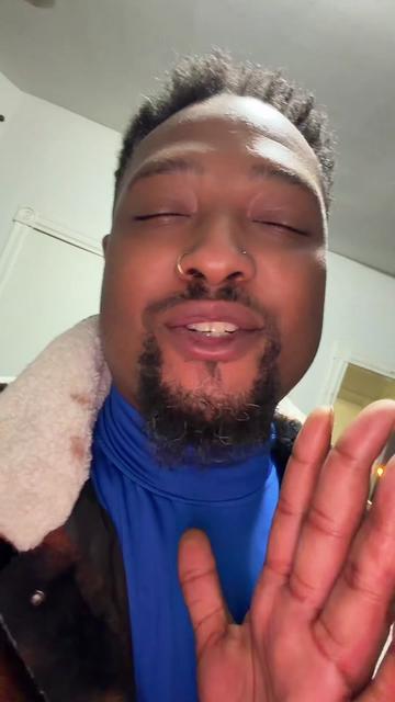 @Spillingteawithjaybee