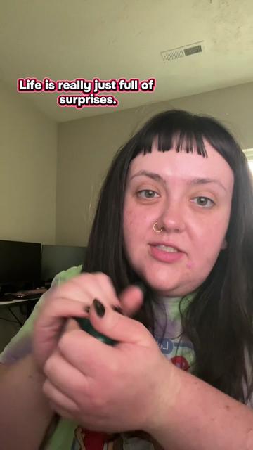 @khaotickaylee