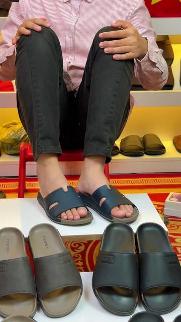 @HẬU Bán Dép