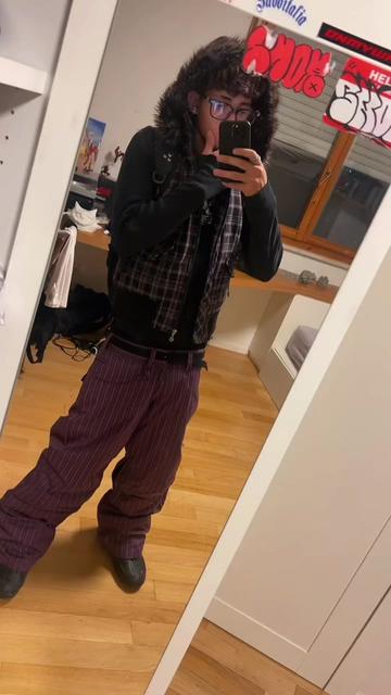 @SAM.