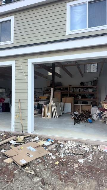 @Bella Overhead Doors LLC
