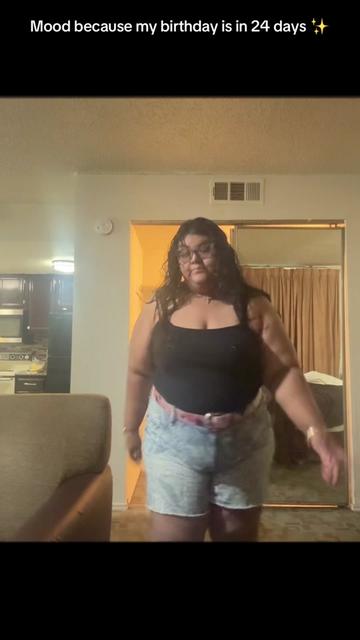 @Lovely_Lisa0906