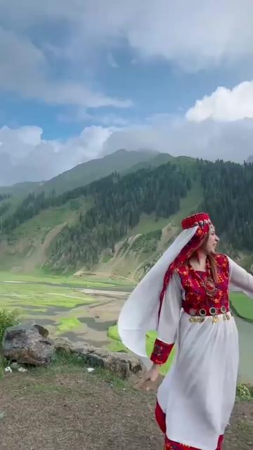 @Paro Peshawar