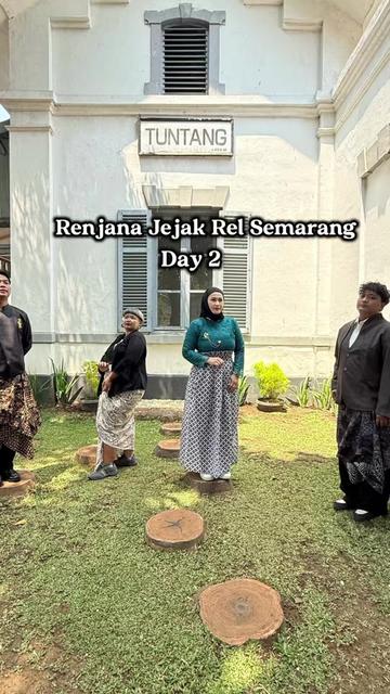@Mama Akbar Alicia