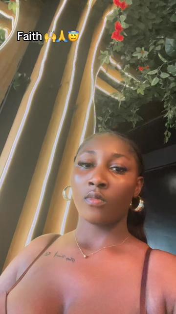 @🎀Dat gal Äřķøşüäħ 🎀🛍️