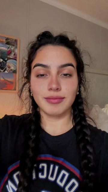 @Pelinegra