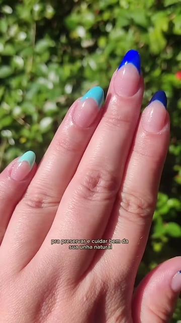 @Pobre Larissinha ✨