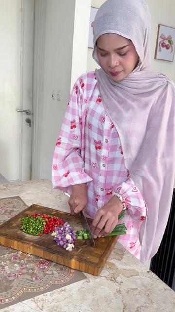 @Yeniwa_