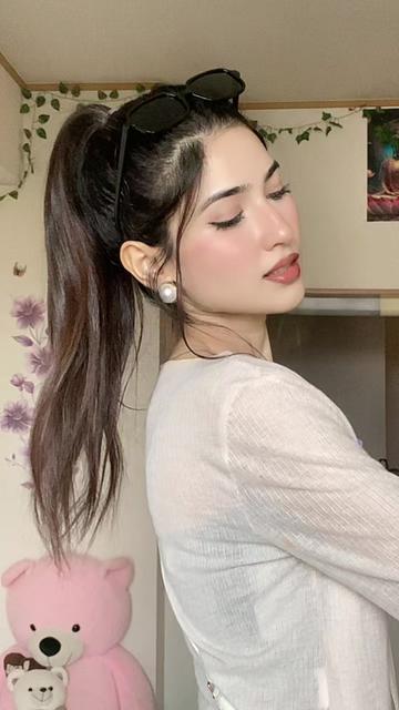 @Nov_14🦋☘️