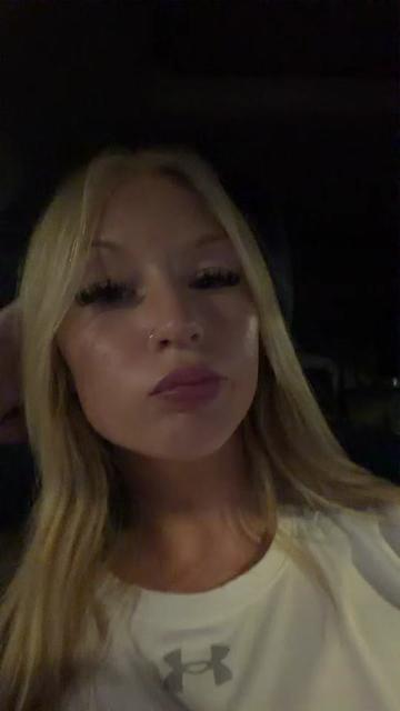 @chloe