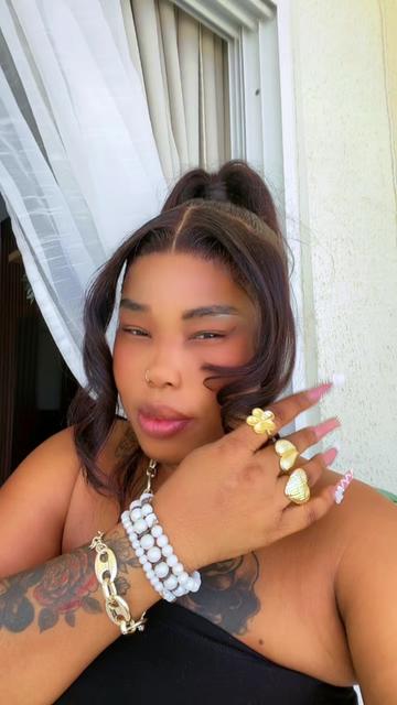 @Neyoudope Gyal