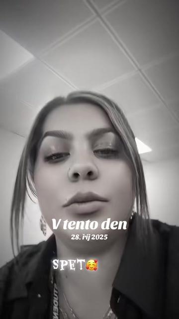 @🇨🇿 lavita lola 🥰