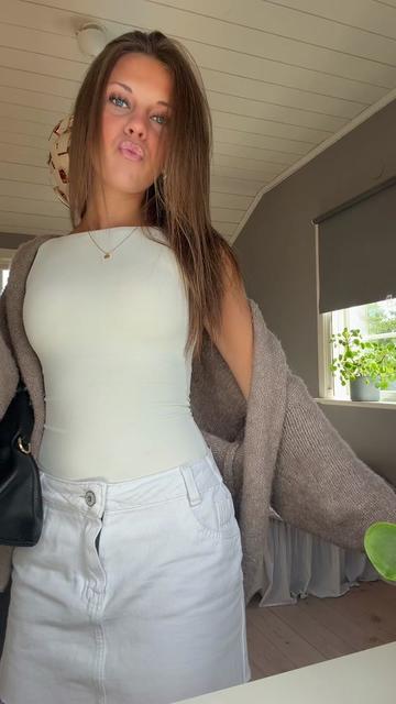 @👸🏽