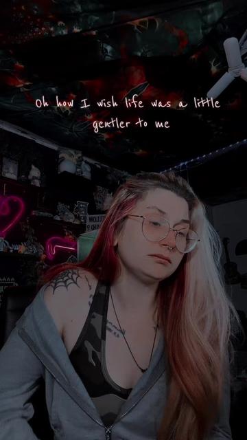 @_prxncess.charlie