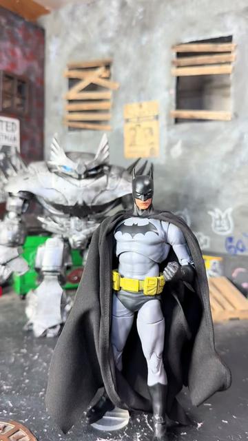 @Mikes_Collectibles