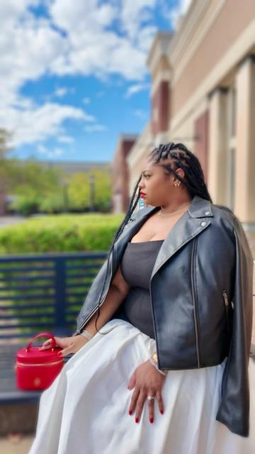 @x0x0Ash Fashion & Lifestyle