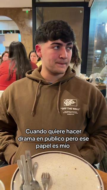 @Sol Romano (holi como tan)