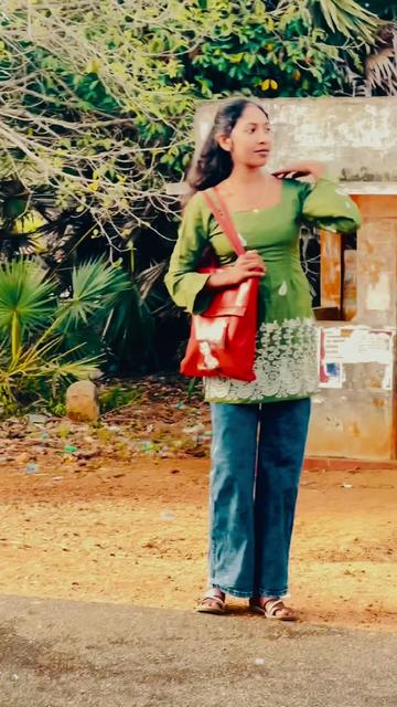 @Naveena_25