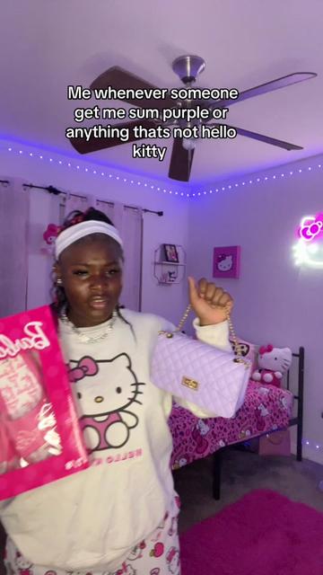 @QUEENGIGGLES