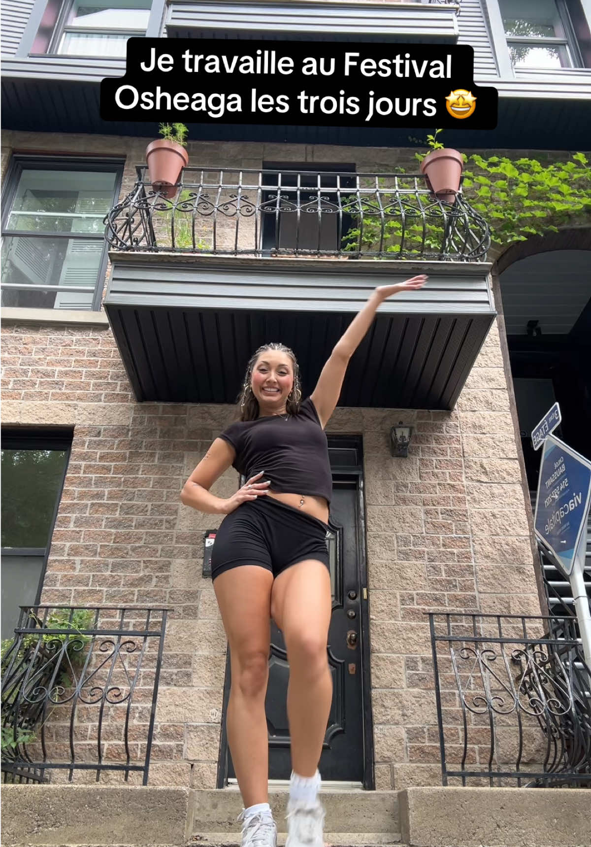@Laurie Dara&icirc;che