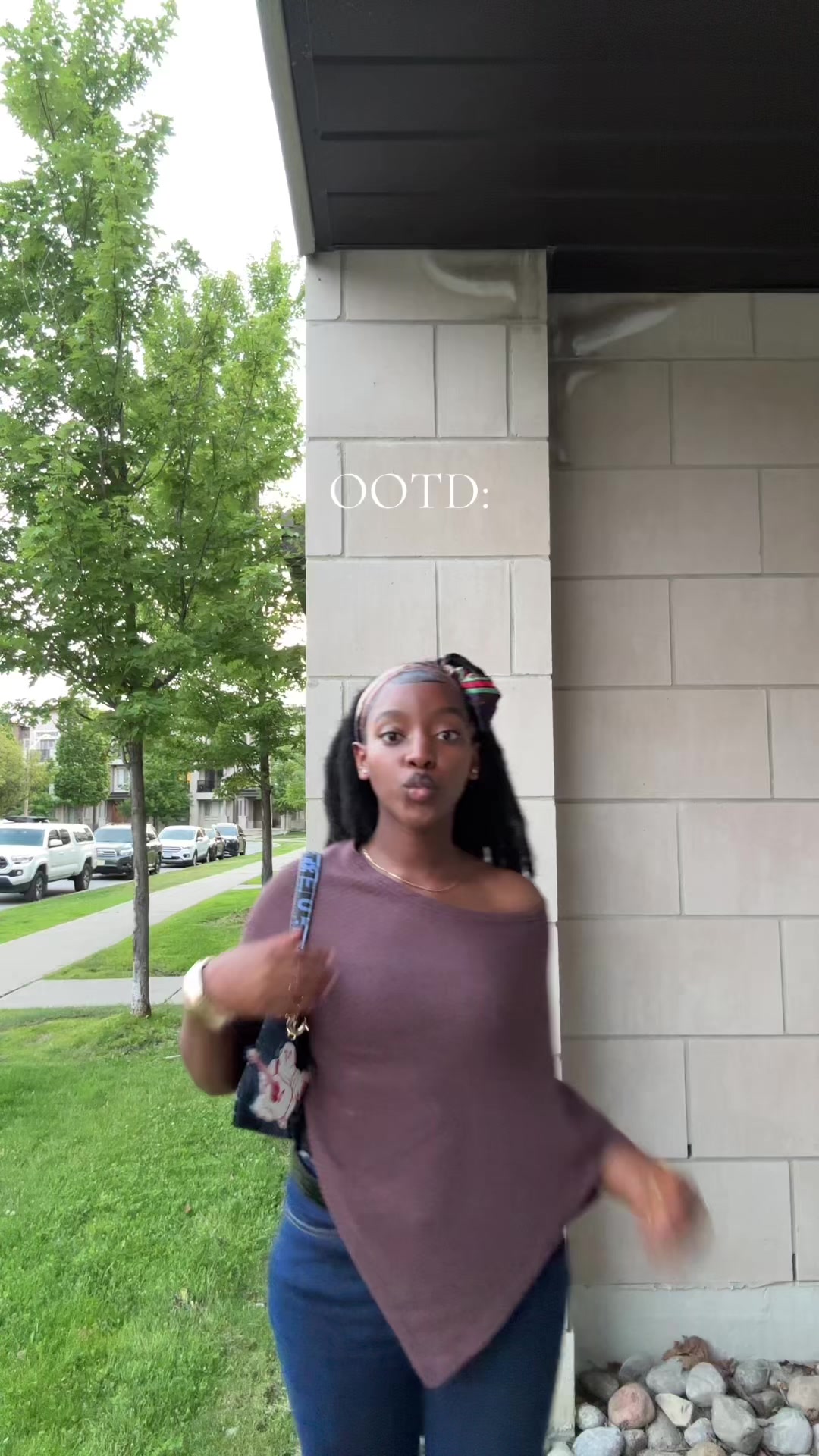 @𝒞𝒶𝓇𝓁𝑒𝑒𝑒𝓃😝