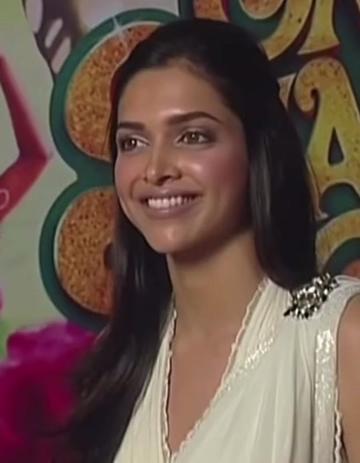 @bollywoodmoments🎞️