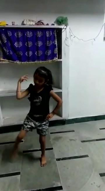 @Hemu Patel 😘😘