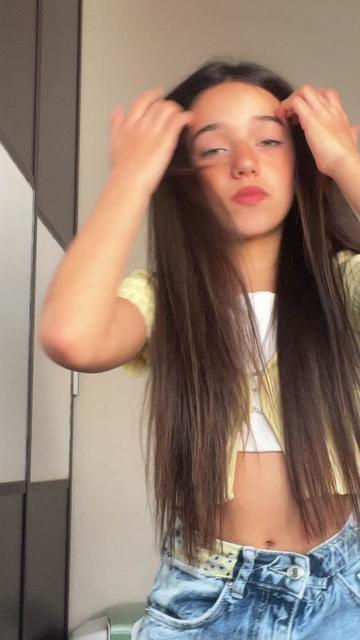 @VALERIA REBOLLO