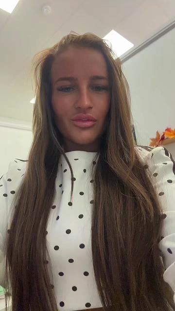 @hrglowellie