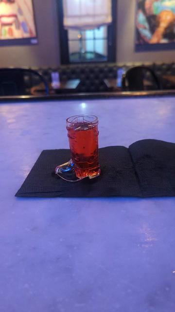@POURHOUSENOLA