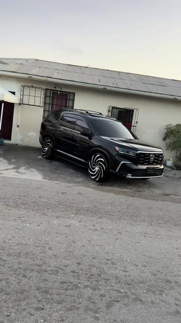 @UrFavoriteCaribbeanDetailer🧼
